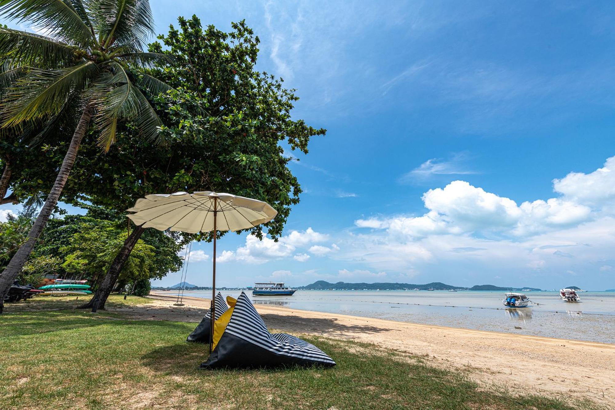 Blue Beach Grand Resort And Spa In Chalong Phuket By Dayuu Ban Saiyuan Exterior photo
