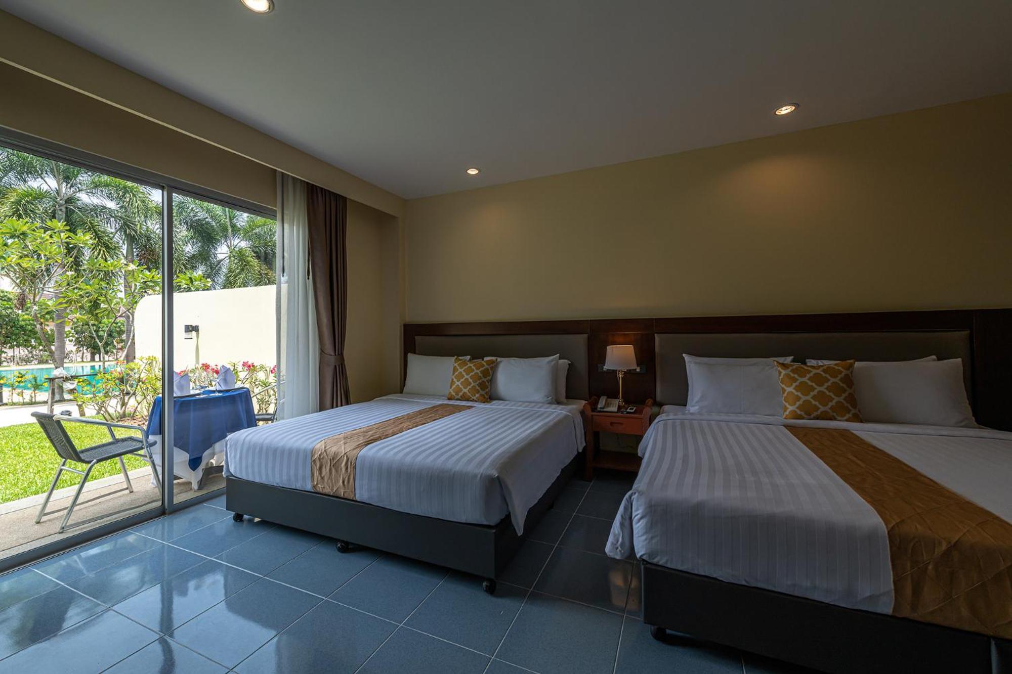 Blue Beach Grand Resort And Spa In Chalong Phuket By Dayuu Ban Saiyuan Exterior photo