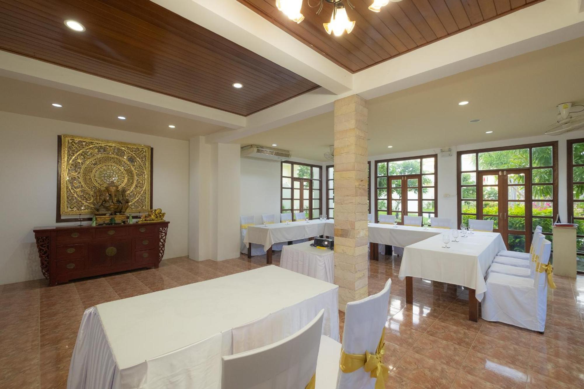 Blue Beach Grand Resort And Spa In Chalong Phuket By Dayuu Ban Saiyuan Exterior photo