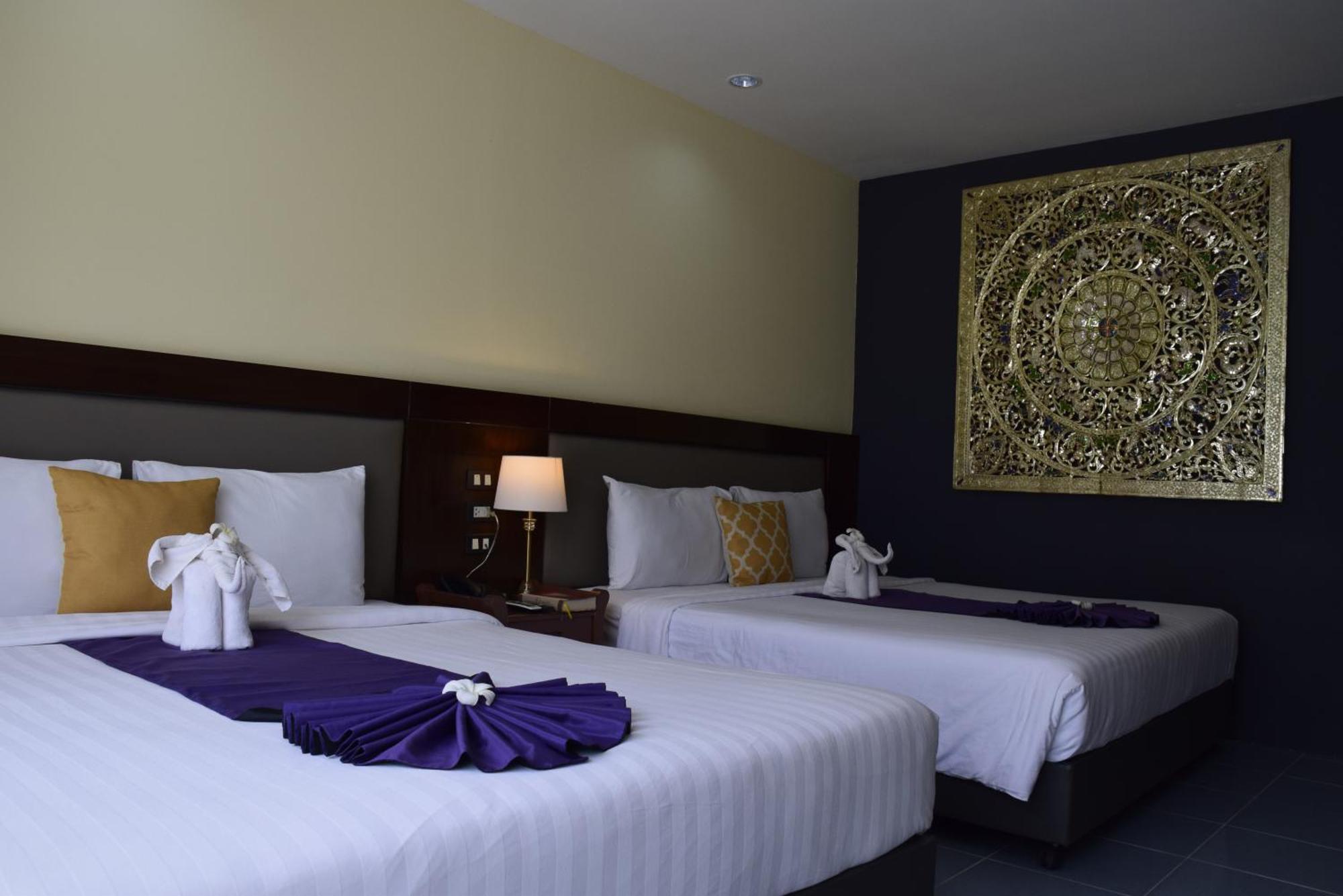 Blue Beach Grand Resort And Spa In Chalong Phuket By Dayuu Ban Saiyuan Exterior photo